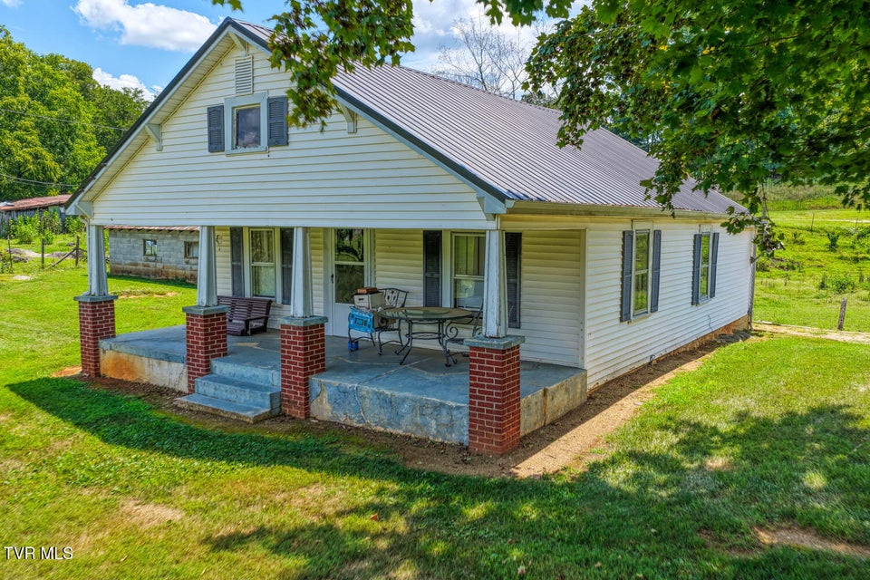 Photo #24: 293 Lee Valley Road