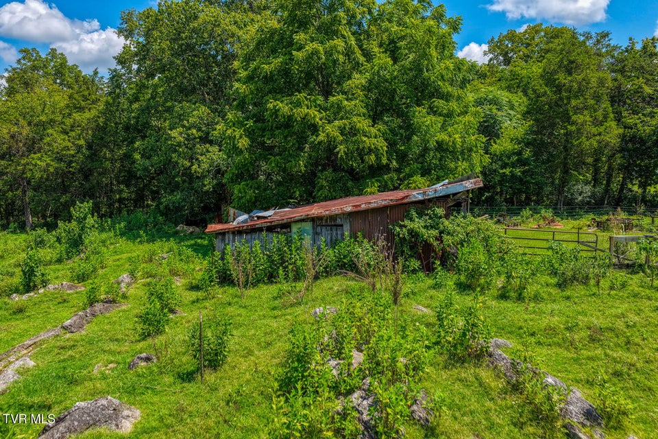 Photo #32: 293 Lee Valley Road