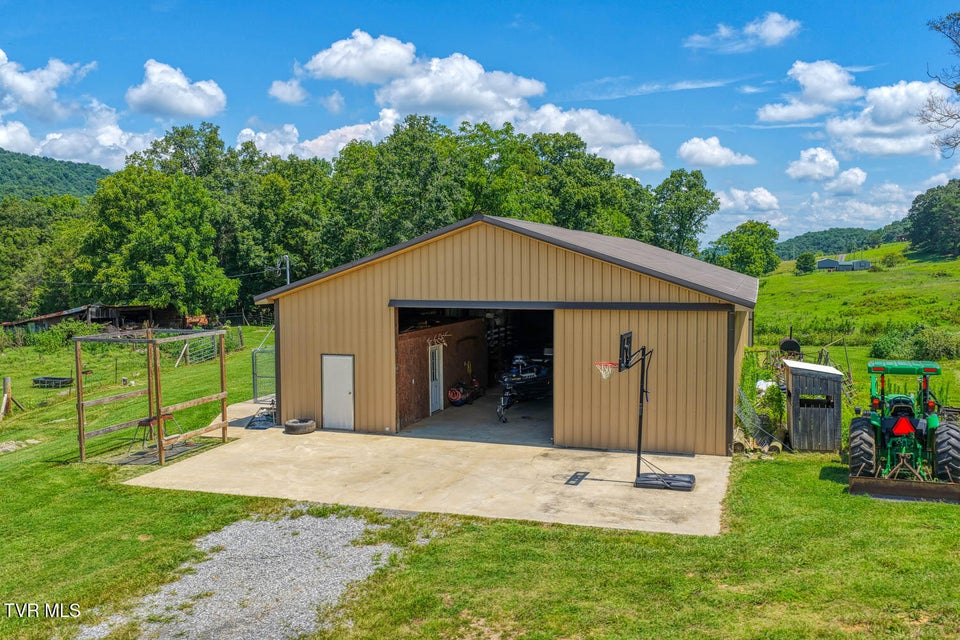 Photo #34: 293 Lee Valley Road