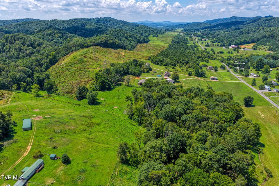 Photo #44: 293 Lee Valley Road