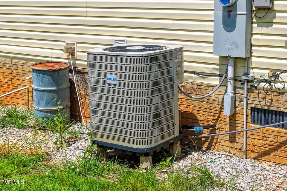 Photo #57: 293 Lee Valley Road