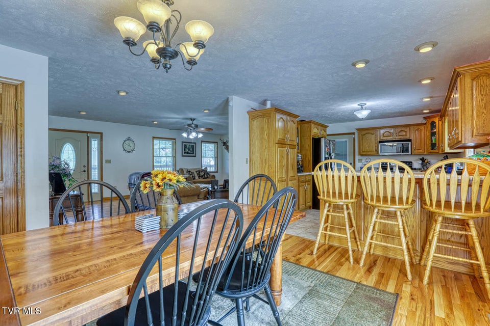 Photo #75: 293 Lee Valley Road