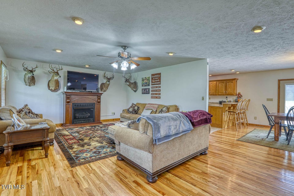 Photo #78: 293 Lee Valley Road