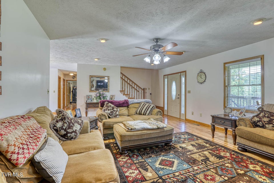 Photo #80: 293 Lee Valley Road