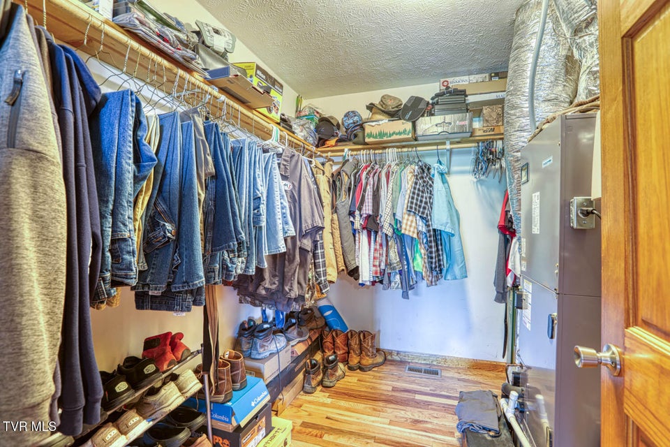 Photo #90: 293 Lee Valley Road