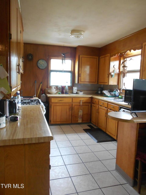 Photo #9: 1309 Skyline Drive