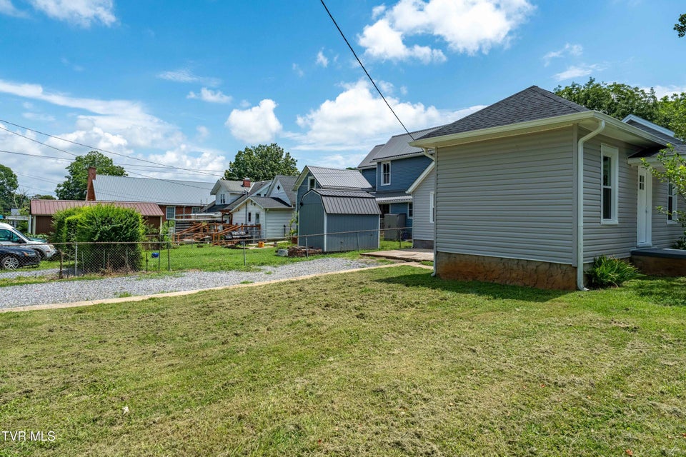 Photo #12: 1007 Spring Street