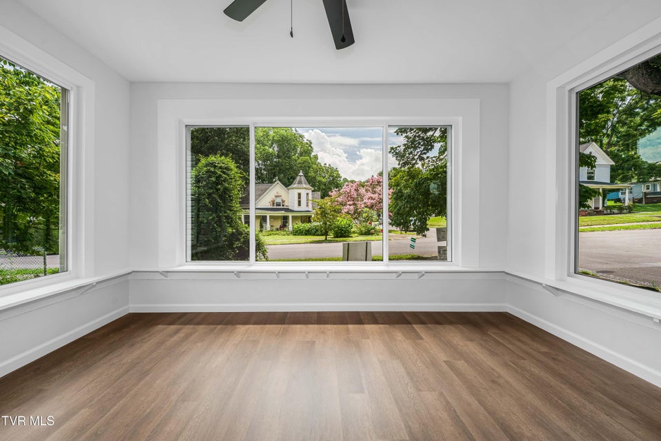 Photo #2: 1007 Spring Street