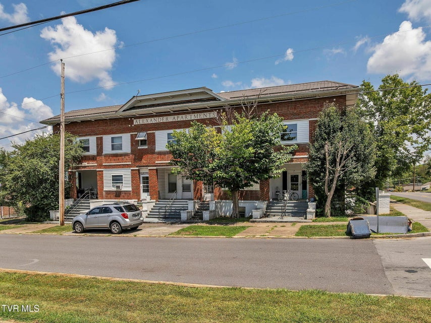 Photo #2: 112 Watauga Avenue