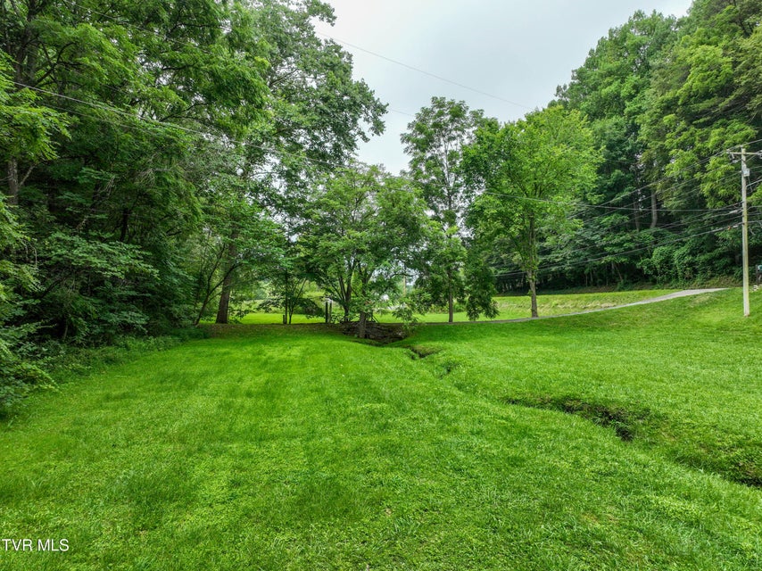 Photo #49: 2933 Cherokee Road