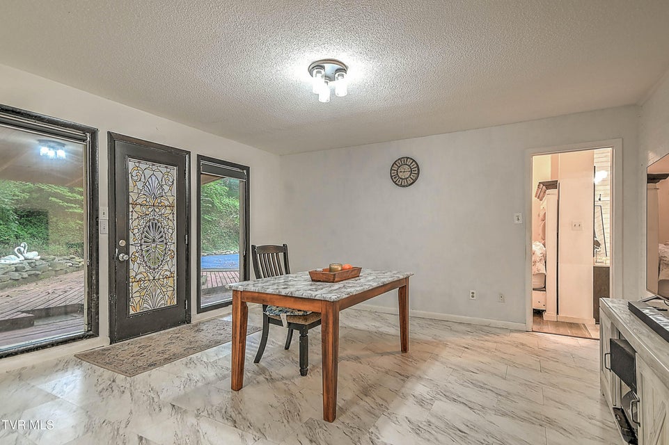 Photo #8: 2933 Cherokee Road