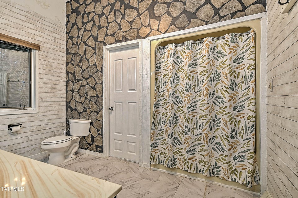 Photo #16: 2933 Cherokee Road