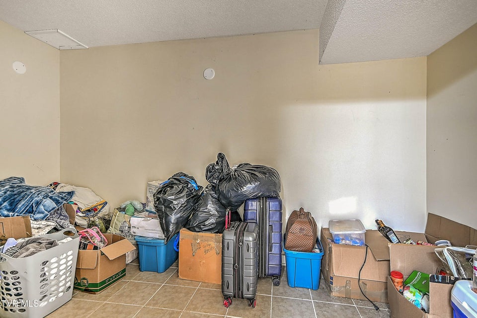 Photo #39: 2933 Cherokee Road