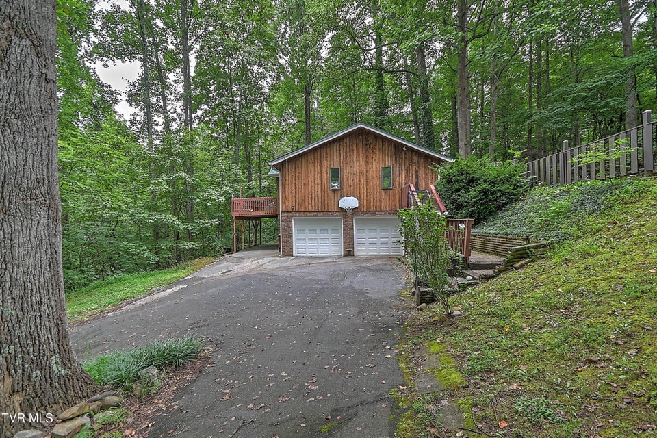 Photo #62: 2933 Cherokee Road