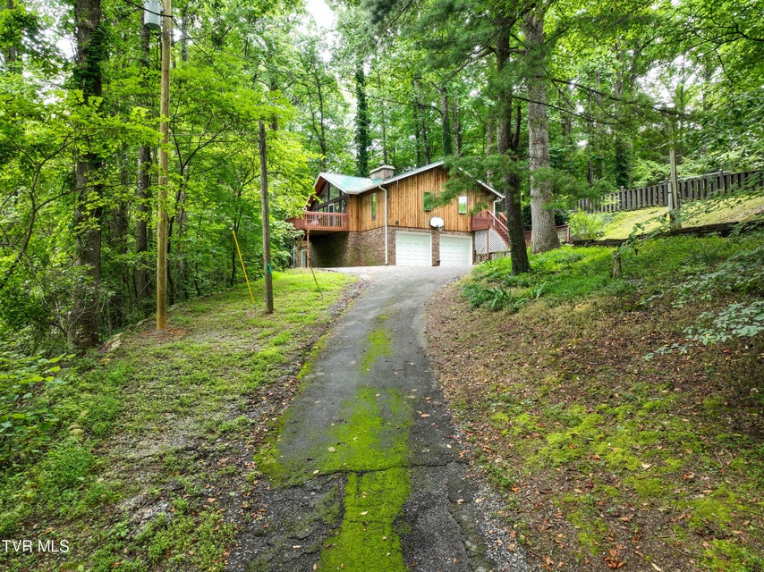 Photo #61: 2933 Cherokee Road