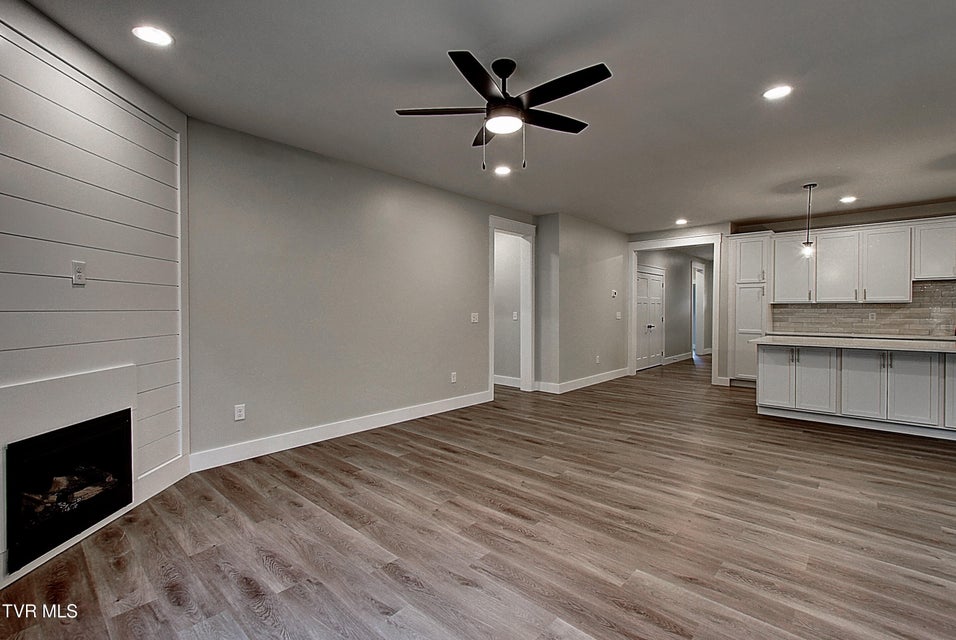 Photo #21: 1540 Prospects Way
