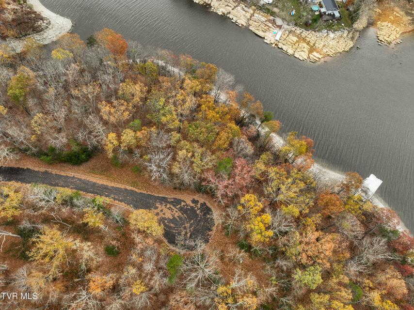 Photo #25: 121 Pointe Drive