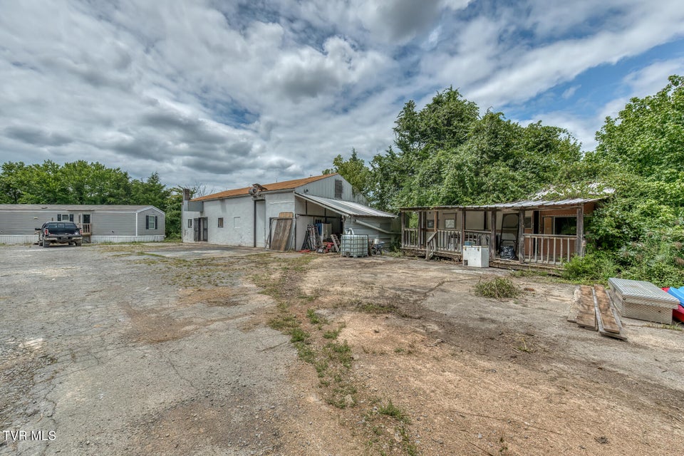 Photo #32: 176 Wade Bulla Road