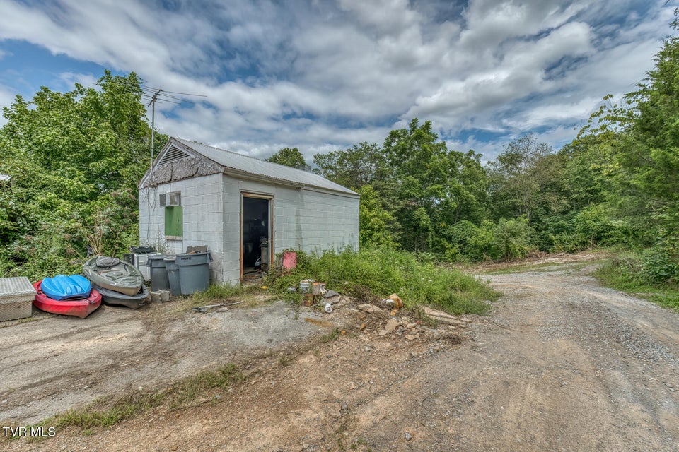 Photo #33: 176 Wade Bulla Road