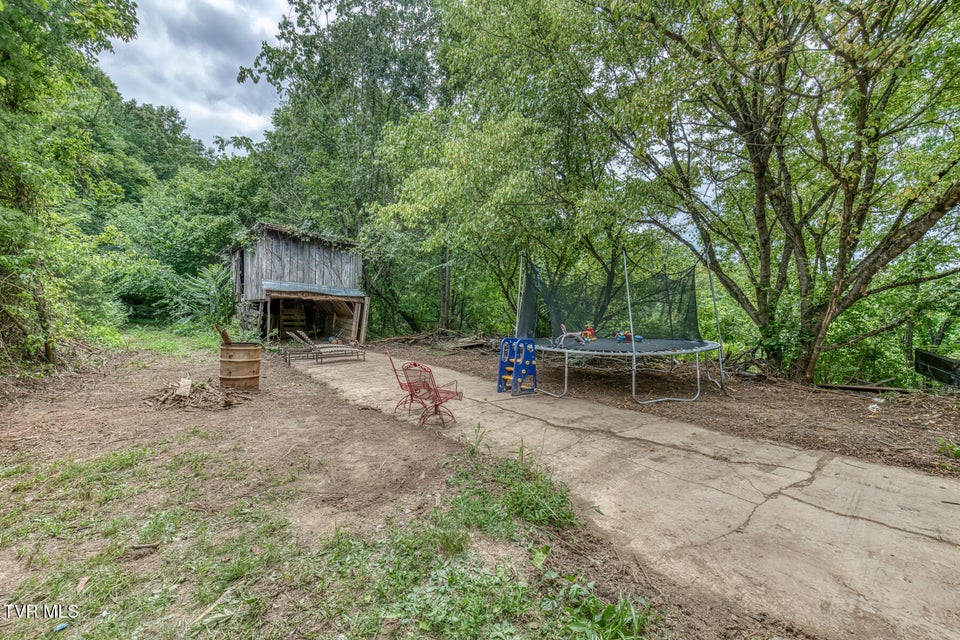 Photo #35: 176 Wade Bulla Road