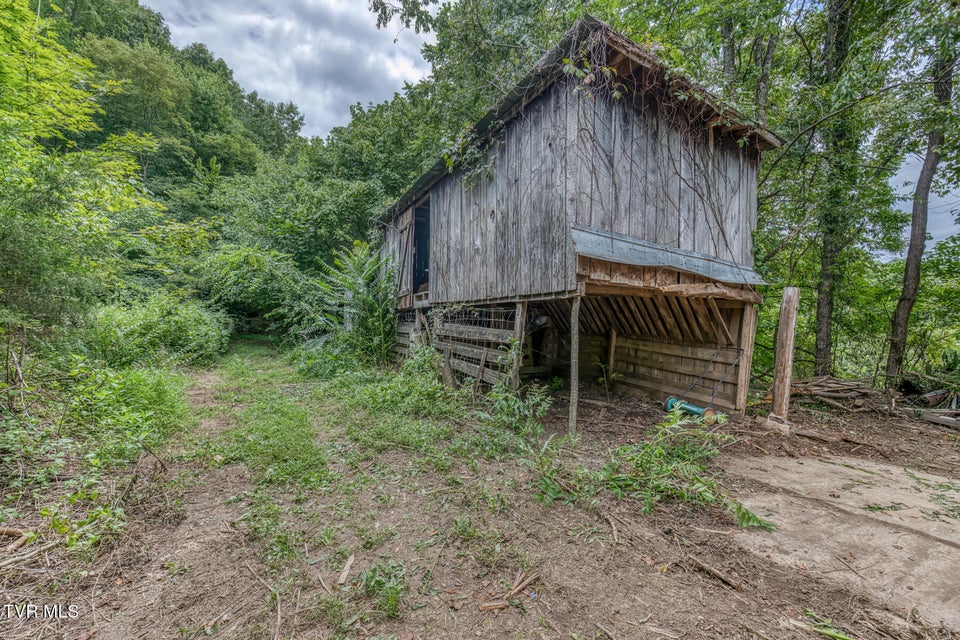 Photo #36: 176 Wade Bulla Road