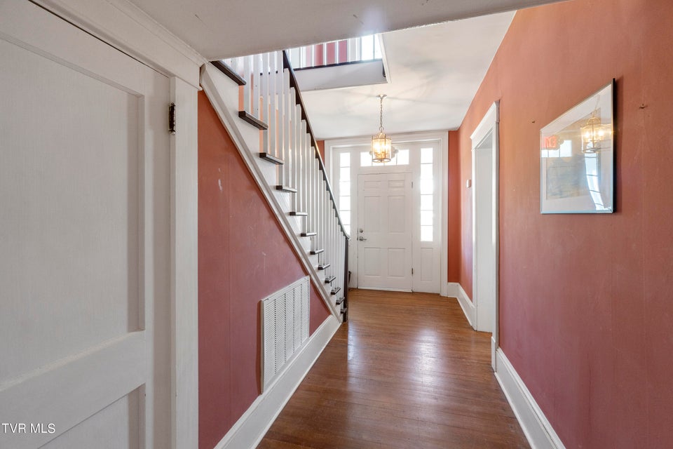 Photo #35: 1606 Hannah Street