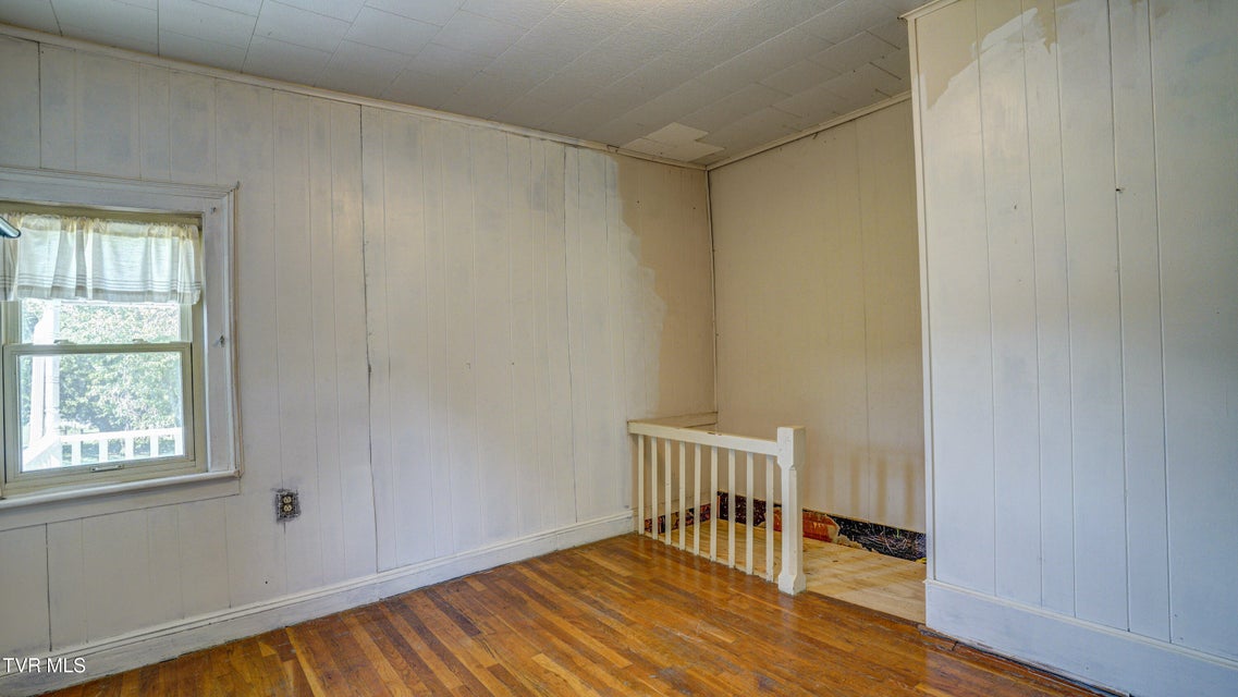 Photo #42: 4743 Greenwood Drive