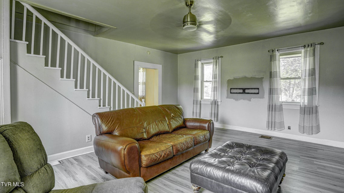 Photo #20: 4743 Greenwood Drive