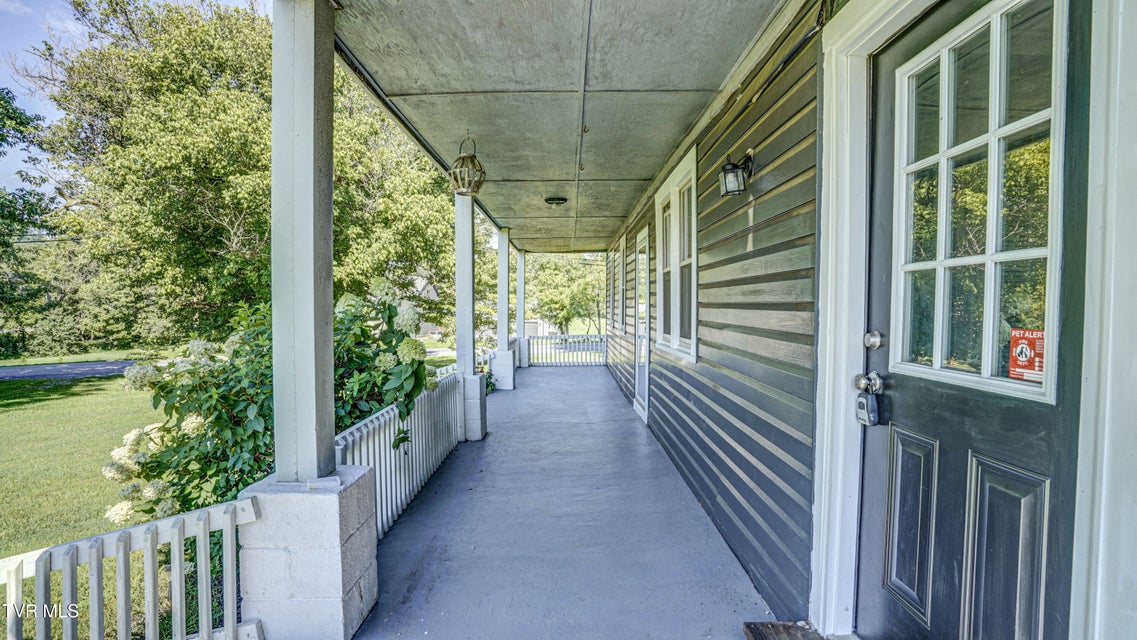 Photo #8: 4743 Greenwood Drive