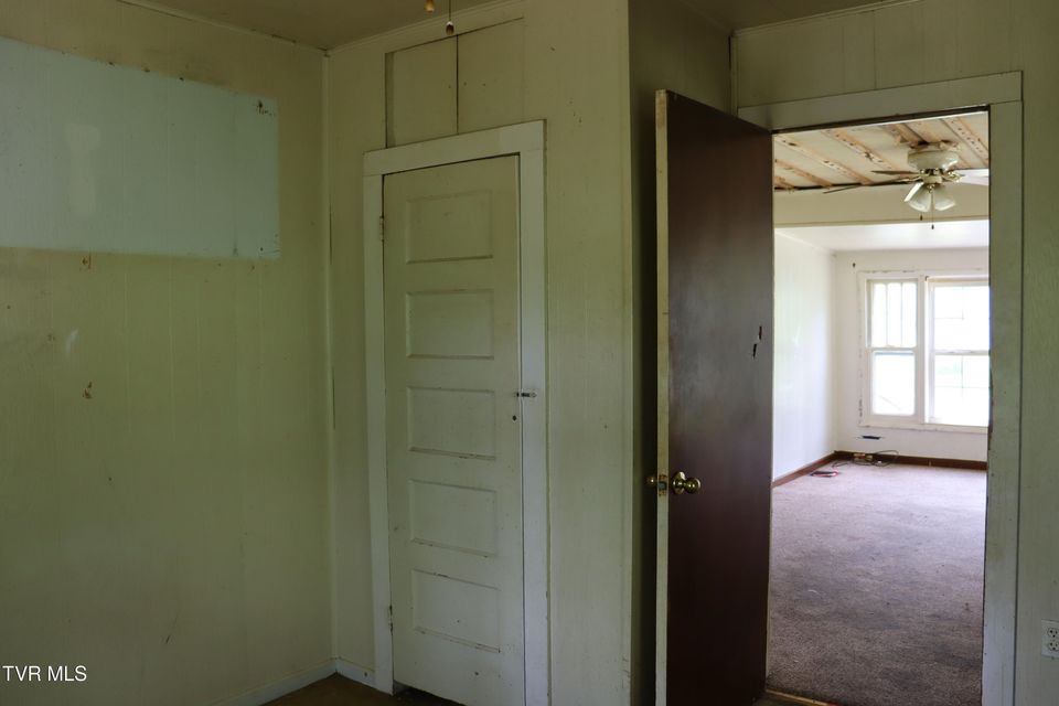Photo #13: 406 Prospect Avenue