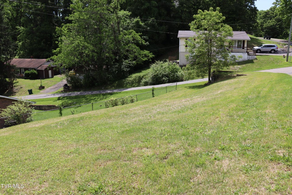 Photo #8: 406 Prospect Avenue