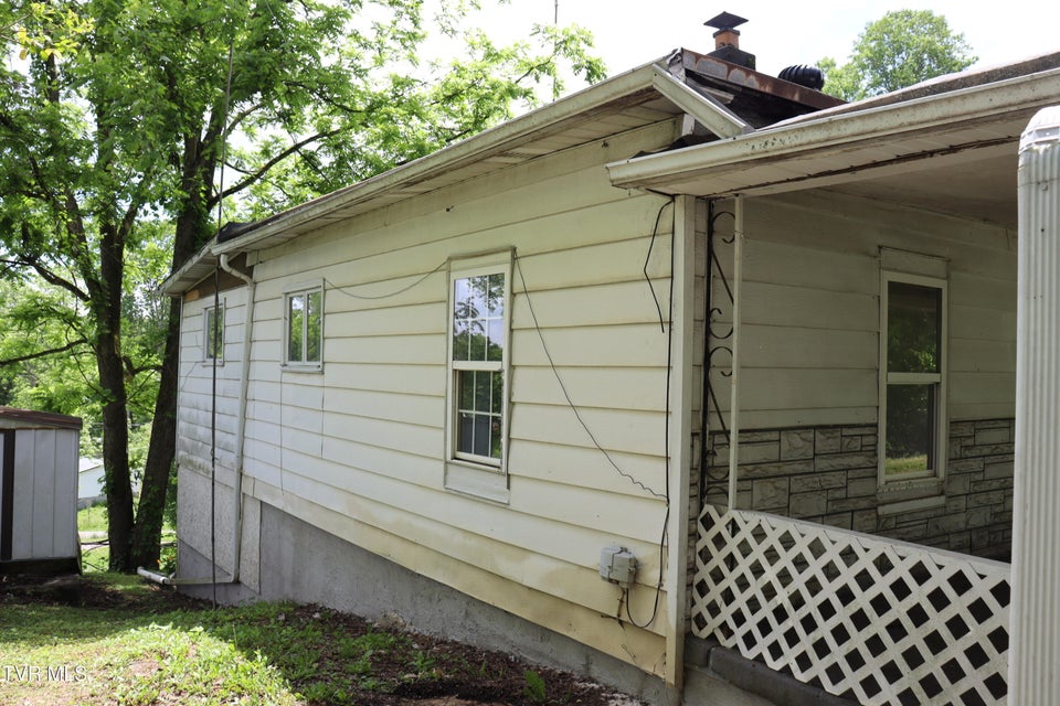 Photo #6: 406 Prospect Avenue