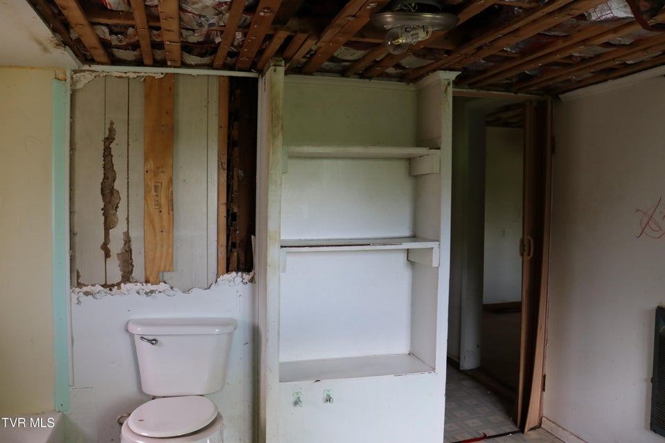 Photo #25: 406 Prospect Avenue