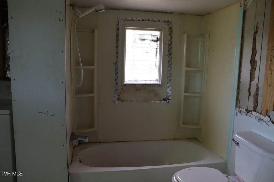 Photo #26: 406 Prospect Avenue