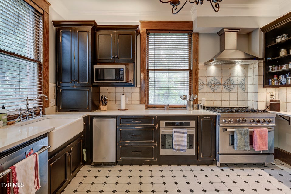 Photo #23: 801 Holston Avenue