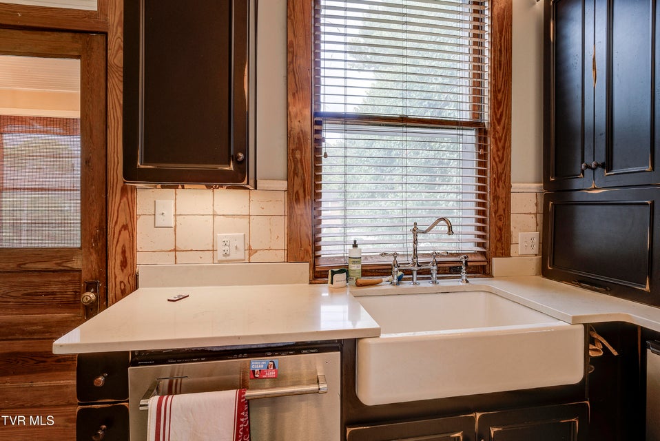 Photo #24: 801 Holston Avenue