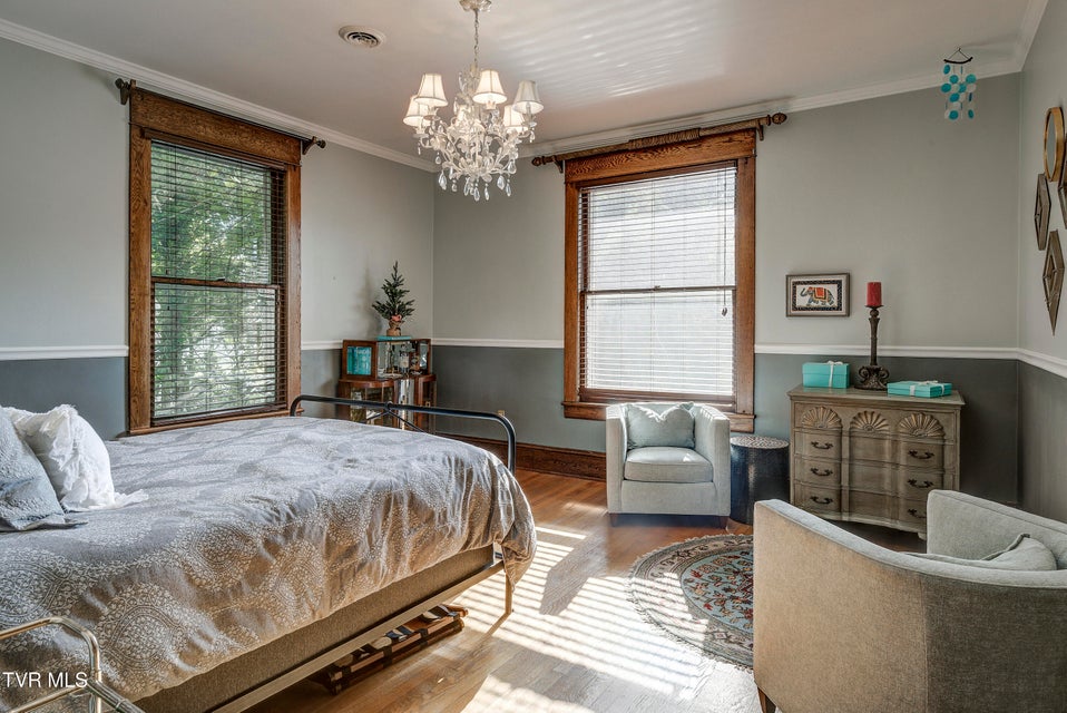 Photo #51: 801 Holston Avenue