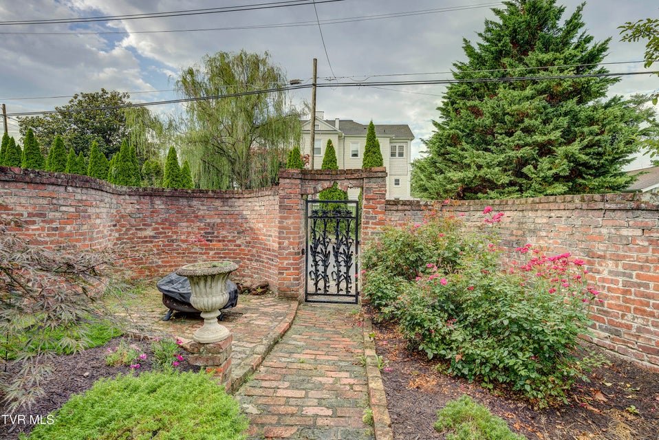 Photo #80: 801 Holston Avenue