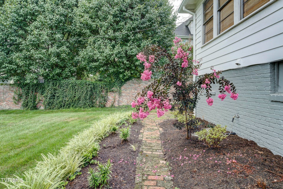Photo #81: 801 Holston Avenue