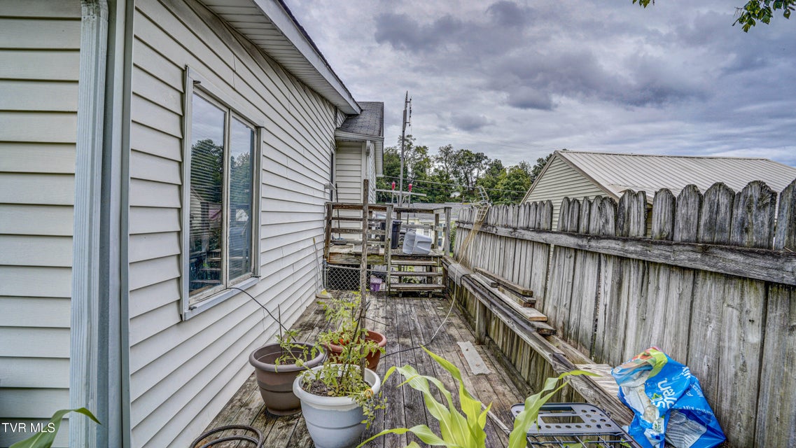 Photo #26: 105 York Drive