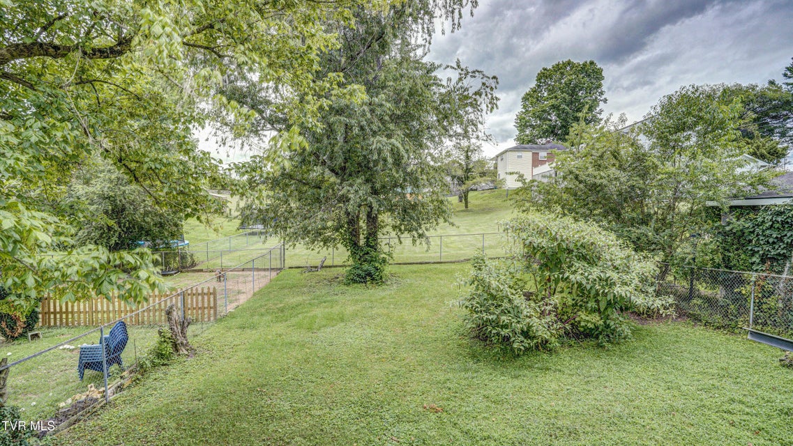 Photo #27: 105 York Drive
