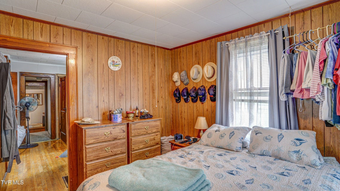 Photo #8: 105 York Drive