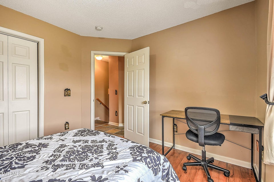 Photo #35: 1017 Barber Road