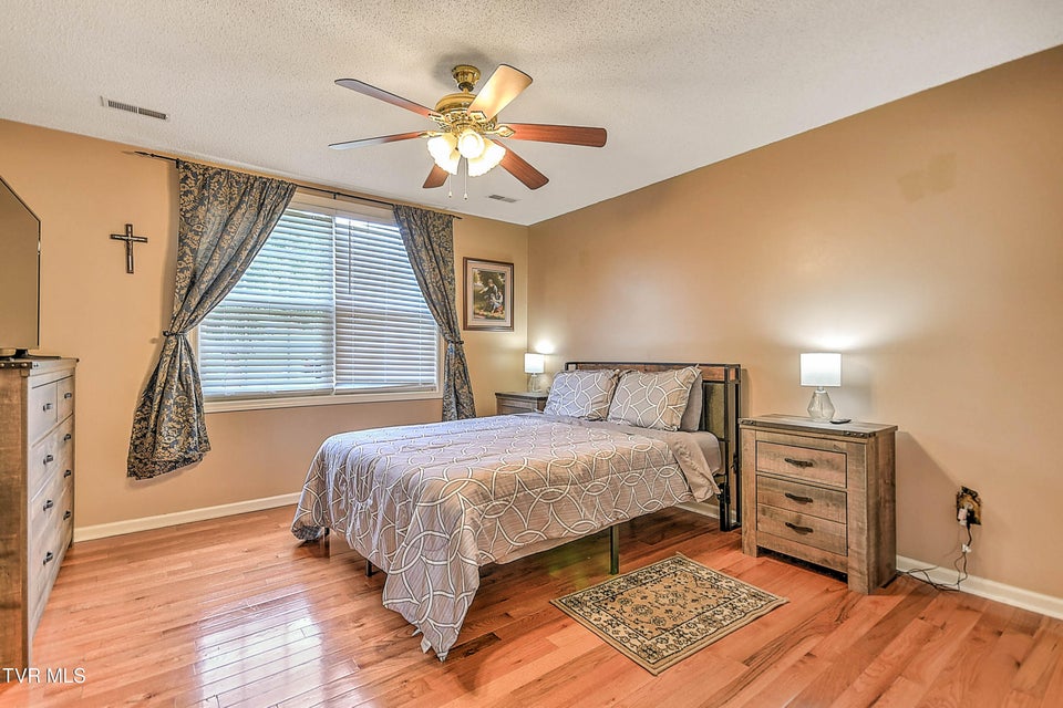 Photo #25: 1017 Barber Road