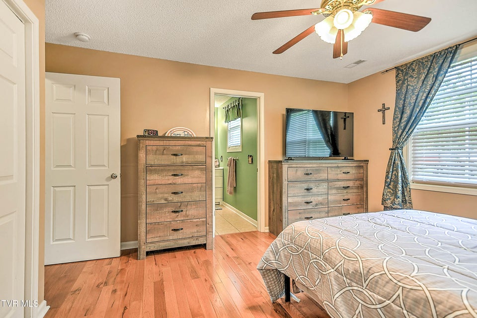 Photo #27: 1017 Barber Road