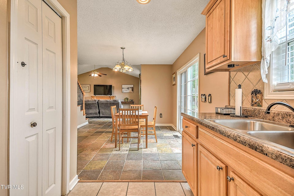 Photo #23: 1017 Barber Road