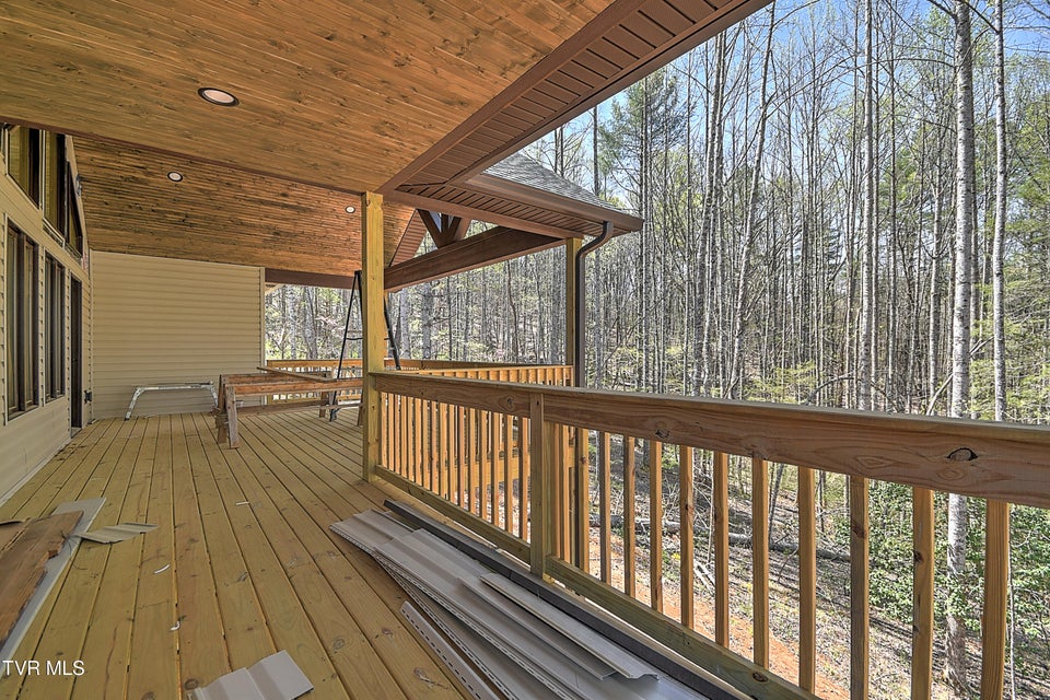 Photo #2: 512 Norris Rd ( Bridle Path) Road