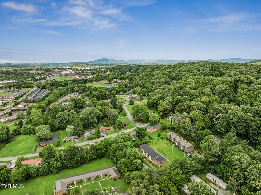 Photo #8: 1419 Colony Park Drive