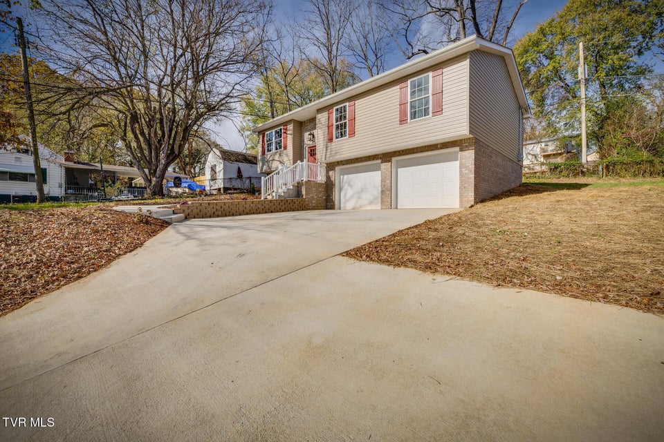 Photo #3: 1950 Stone West Drive