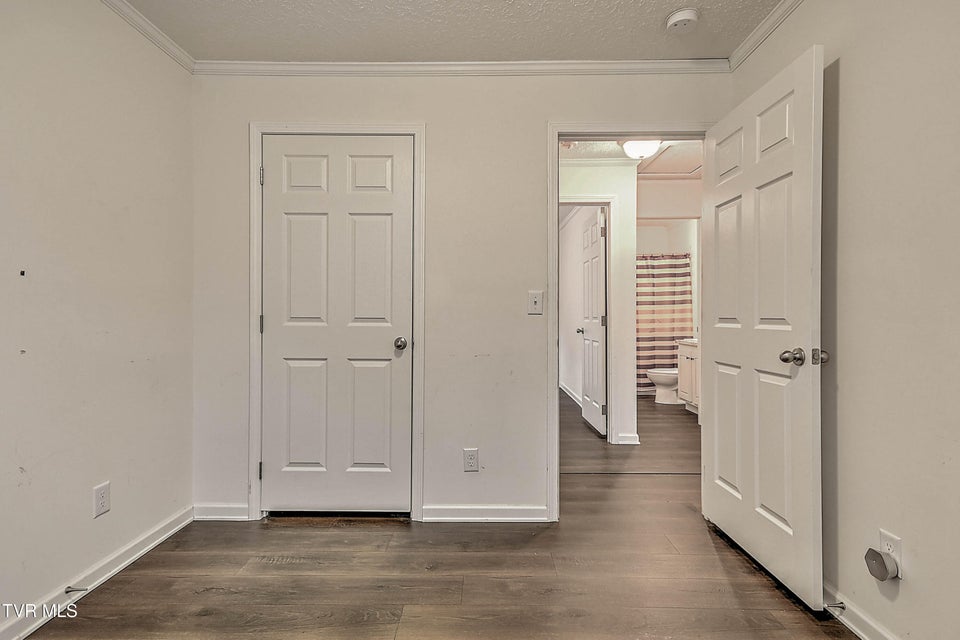 Photo #21: 19009 Rich Valley Road